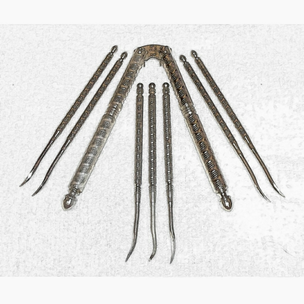 VTG HMO Silver Metal 5" Nut Shell Cracker & 7 Picks EXCELLENT CONDITION